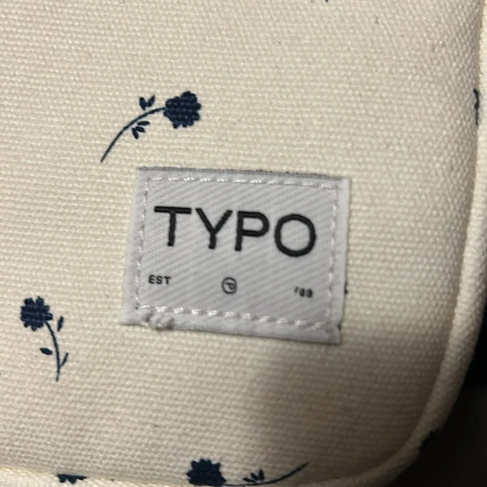 Typo tablet case